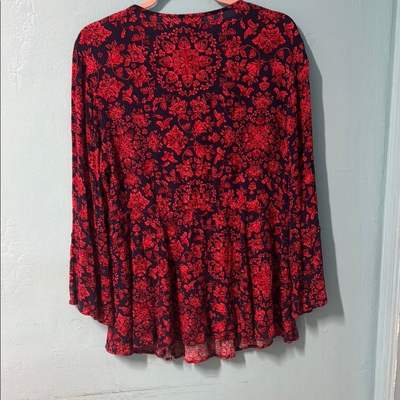 Torrid Red and Black Relaxed Tie Front Blouse #64 - Picture 5 of 8